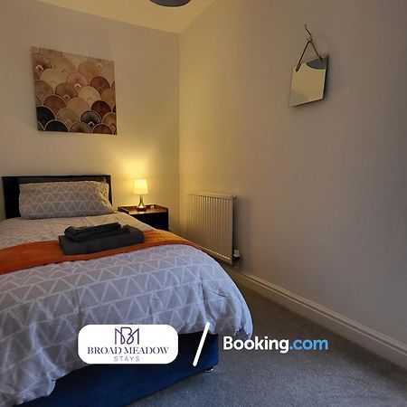 Last-Minute Offers L 3-Bed House By Broad Meadow Stays L Short Lets L Family, Business, Students L Lincoln L Parking ภายนอก รูปภาพ