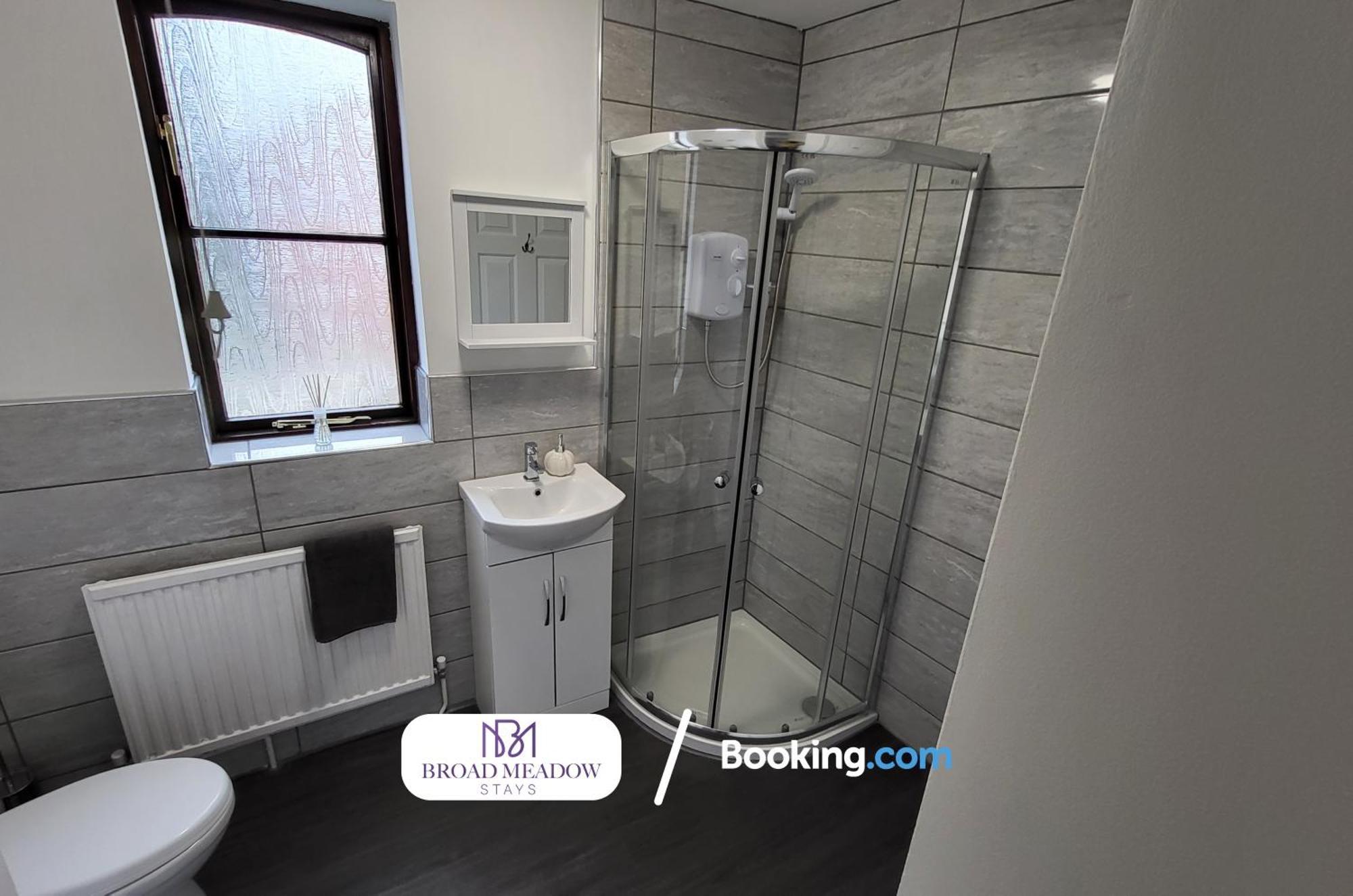 Last-Minute Offers L 3-Bed House By Broad Meadow Stays L Short Lets L Family, Business, Students L Lincoln L Parking ภายนอก รูปภาพ