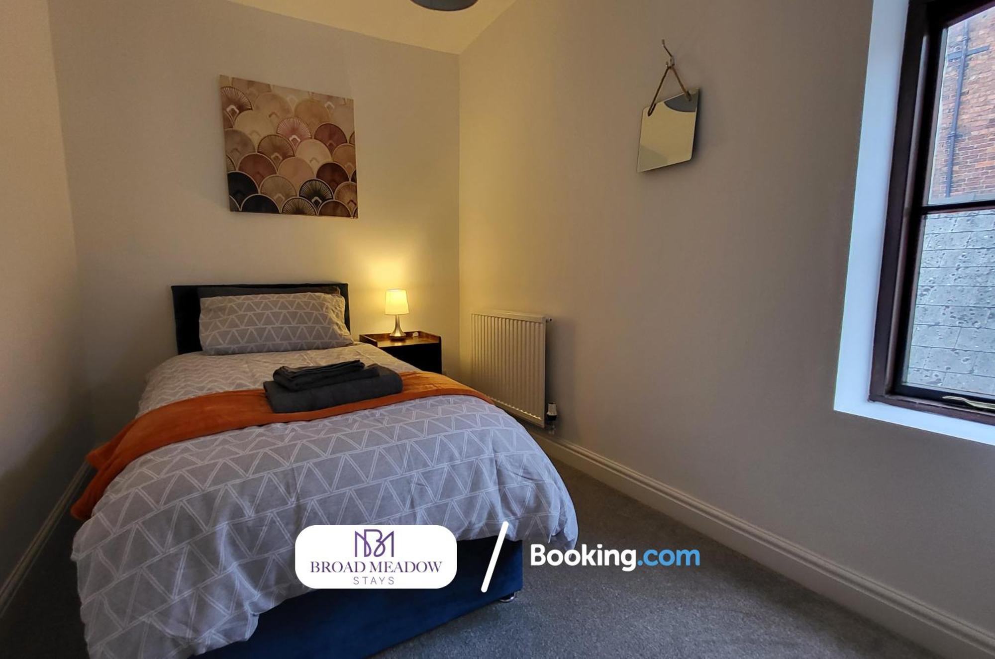 Last-Minute Offers L 3-Bed House By Broad Meadow Stays L Short Lets L Family, Business, Students L Lincoln L Parking ภายนอก รูปภาพ