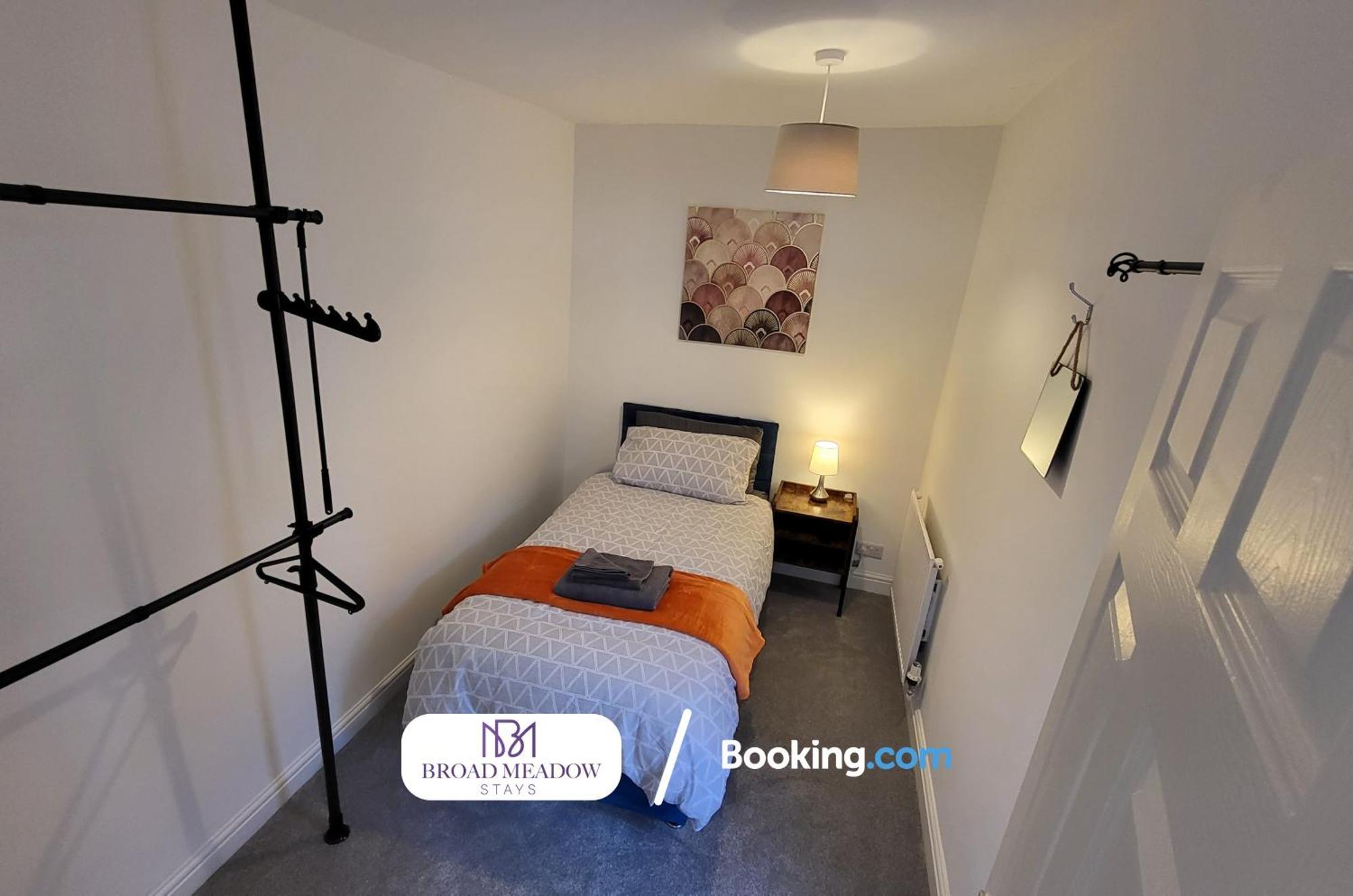 Last-Minute Offers L 3-Bed House By Broad Meadow Stays L Short Lets L Family, Business, Students L Lincoln L Parking ภายนอก รูปภาพ