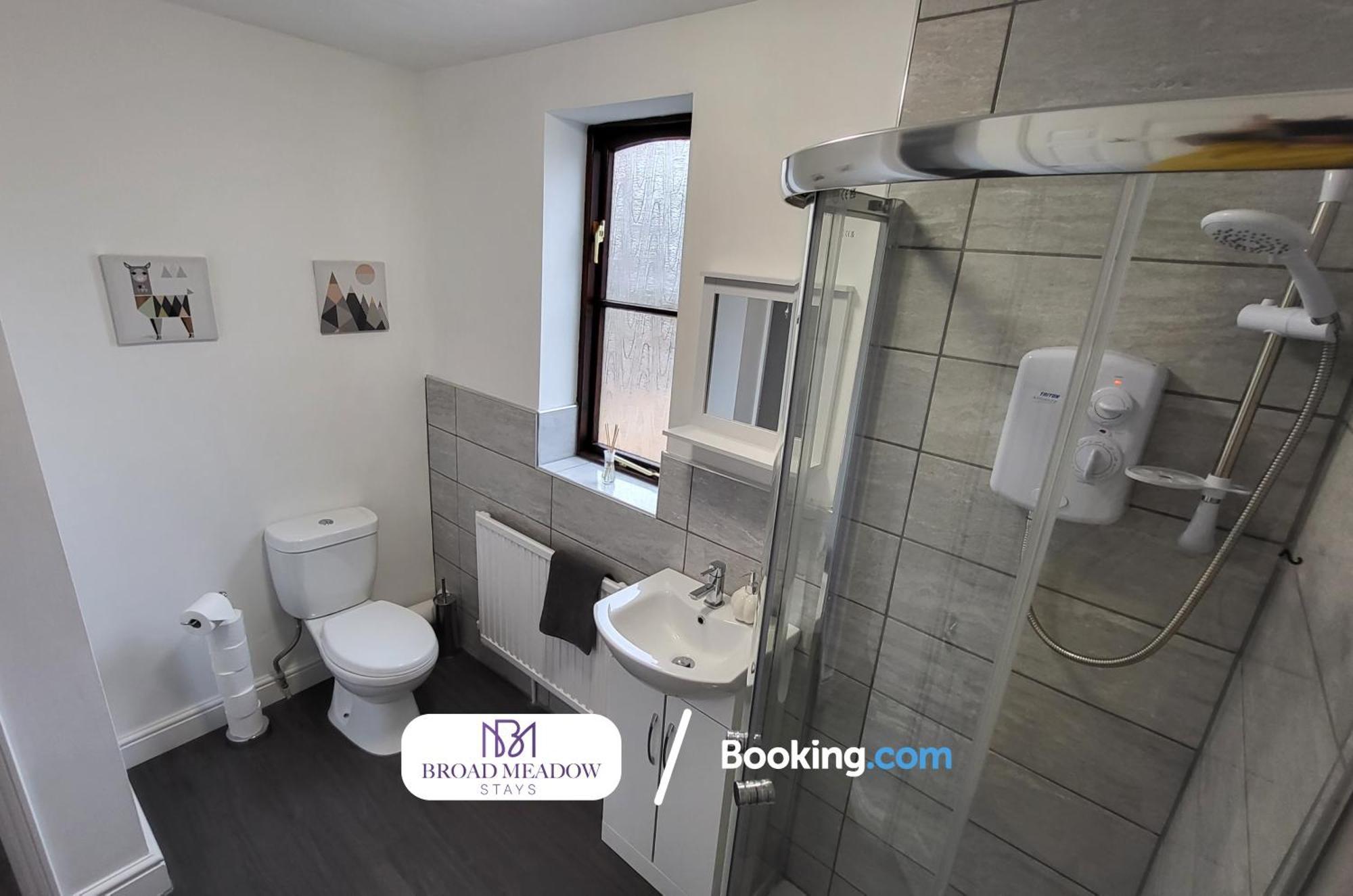 Last-Minute Offers L 3-Bed House By Broad Meadow Stays L Short Lets L Family, Business, Students L Lincoln L Parking ภายนอก รูปภาพ