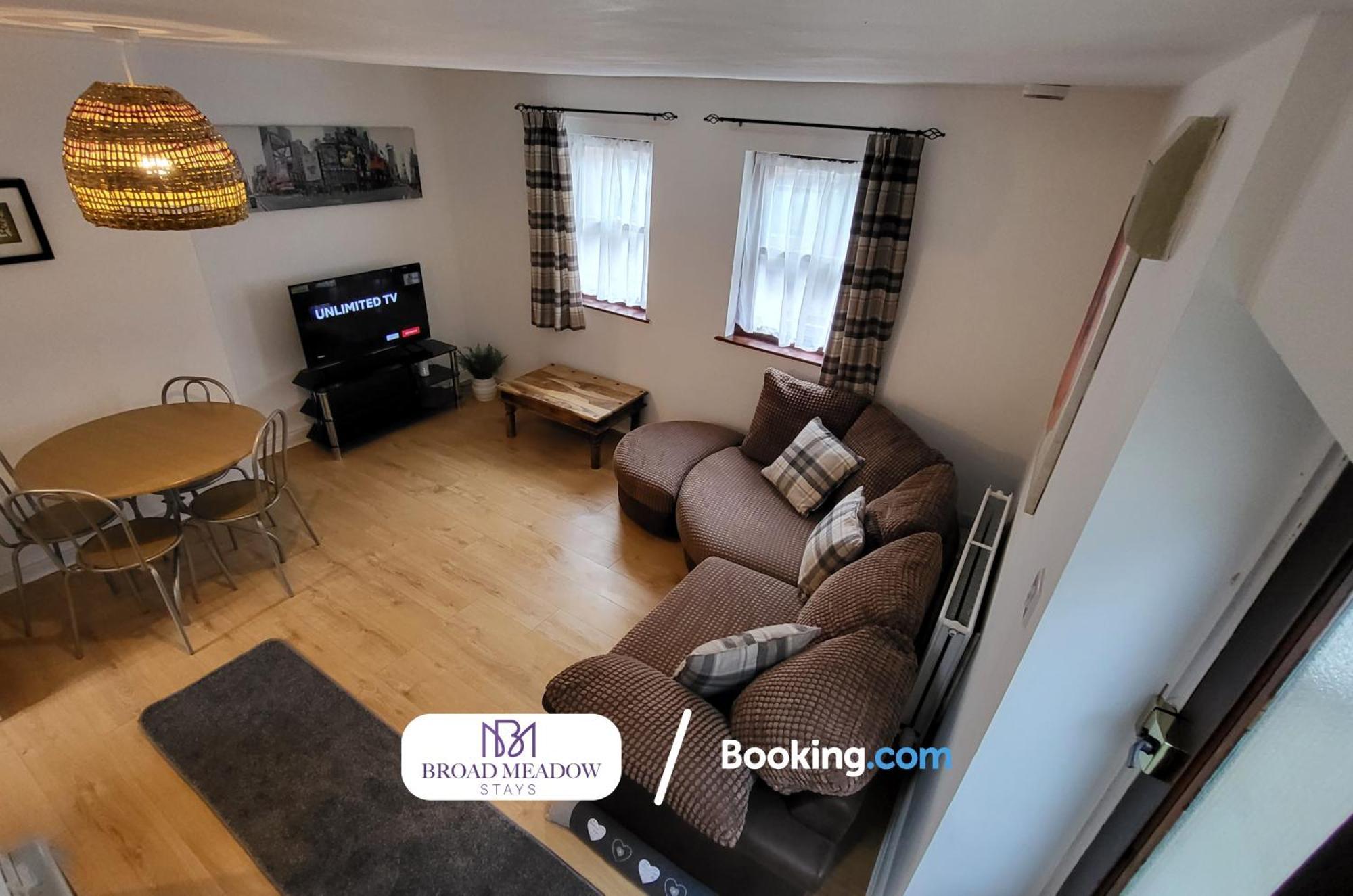Last-Minute Offers L 3-Bed House By Broad Meadow Stays L Short Lets L Family, Business, Students L Lincoln L Parking ภายนอก รูปภาพ