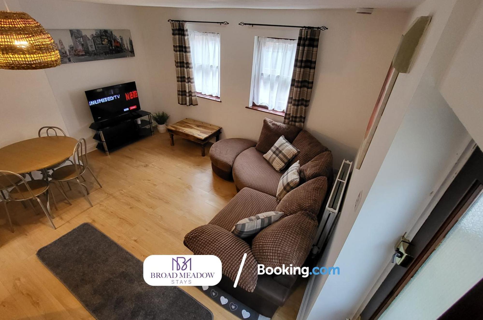 Last-Minute Offers L 3-Bed House By Broad Meadow Stays L Short Lets L Family, Business, Students L Lincoln L Parking ภายนอก รูปภาพ